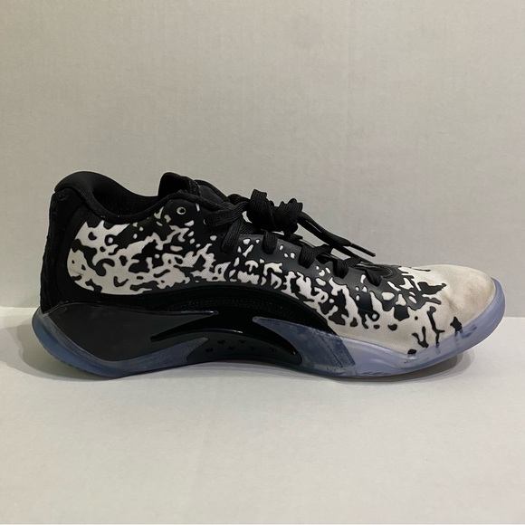 👟Nike, Jordan, Zion 3, Men Size 8 Sneakers